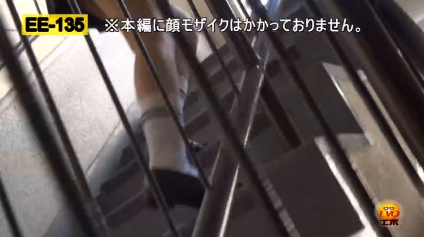 妹,盗撮,JK,女子高生,家庭内,閉じ込められ,おしがま,我慢,限界,お漏らし,おもらし