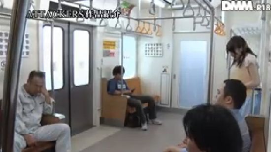 電車 おもらし おしっこ 我慢